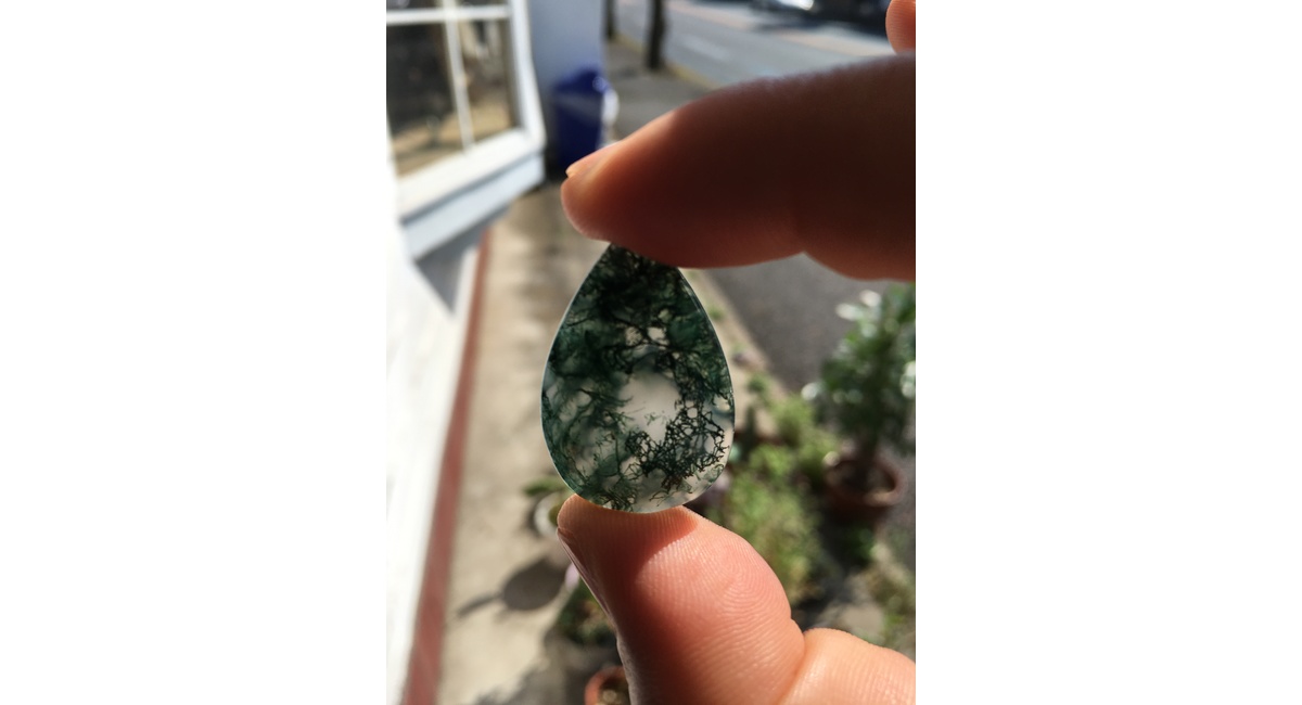 モスアゲート・苔瑪瑙 | 千葉の天然石ショップいしあたまではブログを